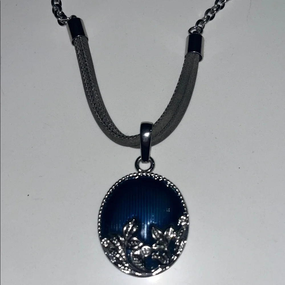 Chic Silver and Blue Necklace